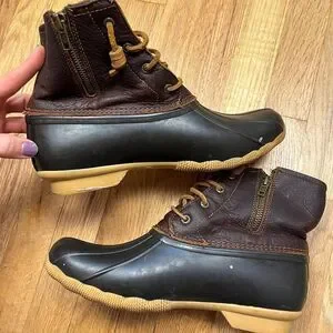 Sperry | Shoes | Vintage Sperry Womens Brown And Black Duck  display picture 1